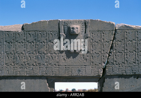 Bolivien TIAHUANACO Tor der Sonne Puerto del Sol Eingang zur Kalasasaya Tempel der 10-Tonnen-Tor der Sonne ist monolit Stockfoto