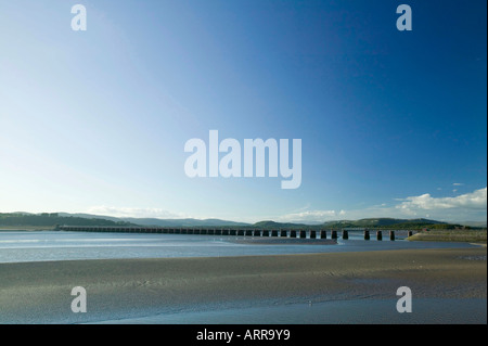 Die Kent-Viadukt über die Kent-Mündung bei Arnside, South Cumbria, UK Stockfoto