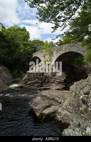 dh Telford Brücke INVERMORISTON INVERNESSSHIRE Thomas Telford Brücke über Fluss Moriston Stockfoto