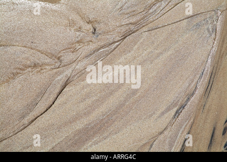 dh Textur Hintergrund Strand SAND HINTERGRÜNDE HINTERGRUND MUSTER Silber Weiß sands Copyspace close up von oben zurück Drop closeup Stockfoto