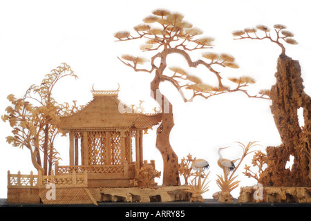 Kork Modell Landschaft Miniatur Pagode Baum Rock Kran China Chinesisch Stockfoto