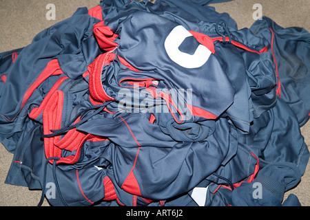 Haufen von Fußball-Uniformen Stockfoto