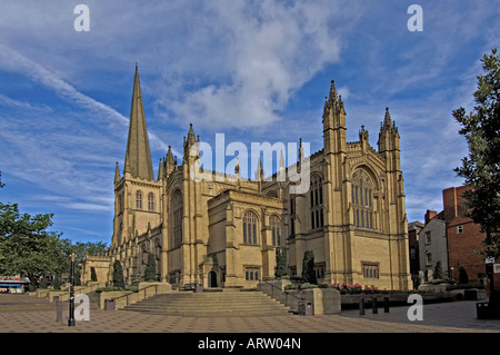 Die Kathedrale Kirche aller Heiligen Wakefield.Standing auf der Website oder eine Pre-Eroberung Kirche. Die späten 19 th Jahrhundert. ein hoher Turm Stockfoto