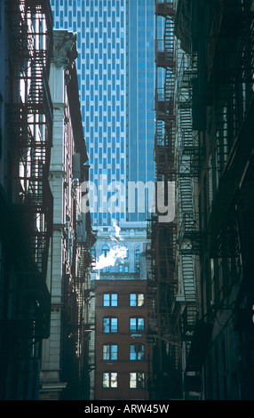 Dampf in einer New York-Gasse Stockfoto