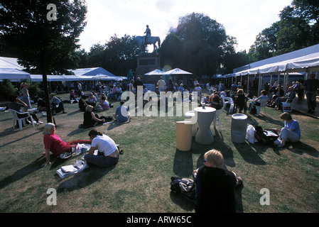 Buchen Sie Fair Edinburgh Festival Schottland Charlotte square Stockfoto