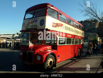 Oldtimer Touristenbus Edinburgh Schottland Stockfoto