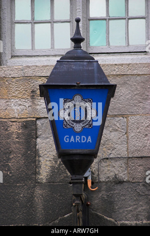 Eine blaue Gardasee oder Polizei Laterne.  Dublin Castle. Dublin, County Dublin, Irland. Stockfoto