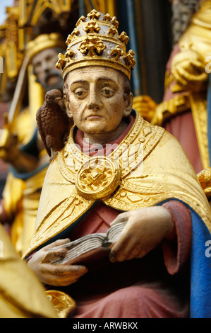 Nahaufnahme von der gotischen Statuen der Schroner Bruner-Brunnen (der schöne Brunnen), Nürnberg, Deutschland Stockfoto