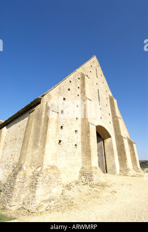 13. Jahrhundert klösterliche Zehntscheune am großen Coxwell, Oxfordshire Stockfoto