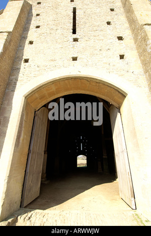 13. Jahrhundert klösterliche Zehntscheune am großen Coxwell, Oxfordshire Stockfoto