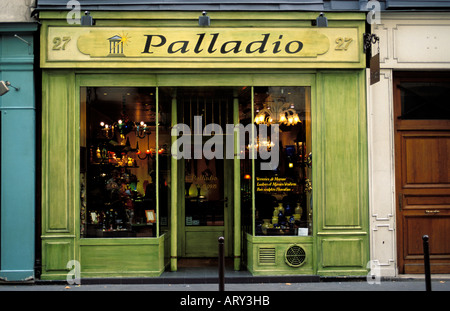 Paris Carré Rive Gauche das Kunstviertel voller Galerien und Kunsthandlungen und Museen Stockfoto