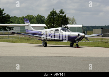 Piper PA-32R Saratoga einmotorigen Turboprop-zivile Luftfahrzeuge. Stockfoto