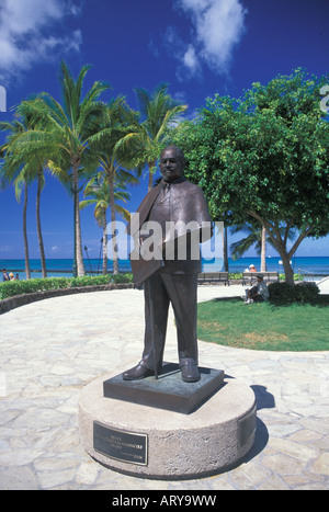 Statue von Prinz Jona Kuhio Kalanianaole steht auf dem Waikiki Historic Trail neben Waikiki Beach. Stockfoto