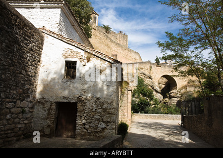 Alte Kapelle und alten Brücke Puente Viejo in der Nähe von arabischen Bäder Ronda Malaga Andalusien Spanien Stockfoto