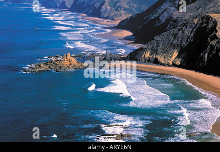 Blick vom Torre de Aspa auf der Westküste und Strand Praia de Castelejo, Vila de Bispo, Algarve, Portugal Stockfoto