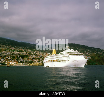 MV Oriana in Funchal b Stockfoto