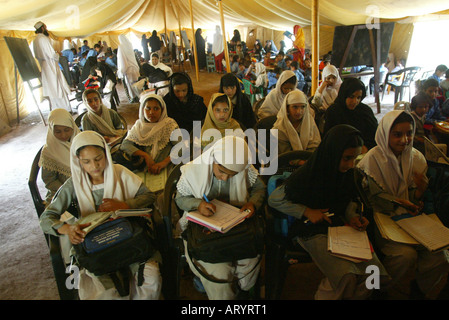 Schüler in der Schule in Pakistan Stockfoto