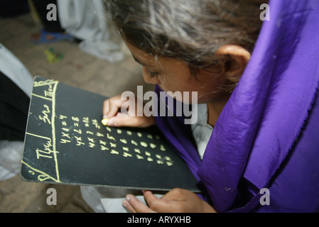 Schüler in der Schule Pakistan Stockfoto