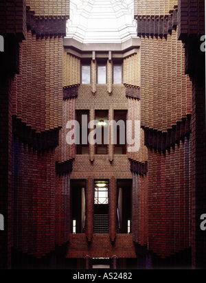 Frankfurt-Hoechst, Hoechst AG, Verwaltungsgebäude von Peter Behrens, Treppenhaus Stockfoto