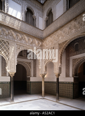 Sevilla, Reales Alcazares Palast Peter des Grausamen, Patio de Las Munecas, Begonnen 1364 Stockfoto