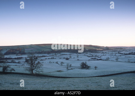 Tagesanbruch auf der Suche über die Esk Valley North York Moors National Park Stockfoto