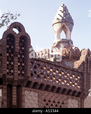 Barcelona, Finca Güell Detail Turm, Architekt: Antonio Gaudi Cornet 1900-1914 Stockfoto