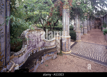 Lumiar Bei Lissabon, Barockgarten Quinta Dos Azulejos, Mitte des 18. Halbmonatsschrift, Gekachelte Sitzbank Und collagierte Stockfoto