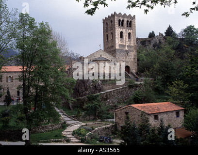 Saint-Martin-de-Canigou, Abtei, Südansicht Stockfoto