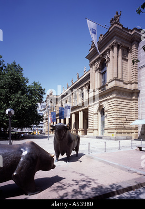 Frankfurt am Main, Börsenplatz, Börse Mit Bulle Und Bär Stockfoto