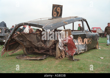 Daimler Leichenwagen nach Banger raste Jaguar ds420 Banger Racing Stock car crash C Banger Racer Rennen Autorennen Rennen alt c Stockfoto