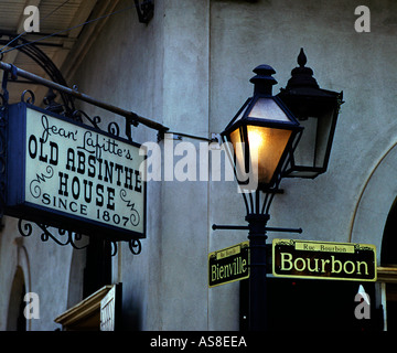 Old Absinthe House auf Bourbon Street New Orleans USA Stockfoto