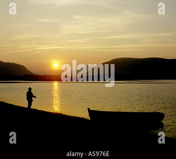 Abends Forellen angeln schottischen Highlands GFIM 1017 Stockfoto