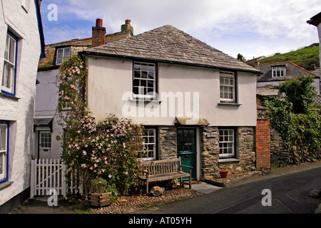 EINER TRADITIONELLEN KORNISCHEN COTTAGE IN PORT ISAAC. CORNWALL UK. Stockfoto