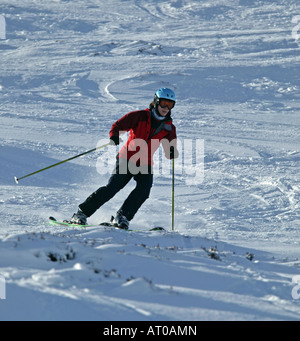 Skifahrer, Cairngorms National Park, Glenshee Skipisten, Aberdeenshire und Perthshire, Schottland, Großbritannien, Europa Stockfoto