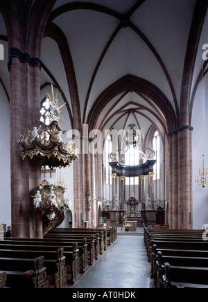 Mainz, St. Quintin, Blick Nach Osten (Nach der Restaurierung der Kanzel 2007) Stockfoto