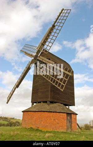 Vintage Holz Windmühle am Brill in Buckinghamshire England Stockfoto