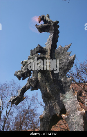 Drachen vor Wzgorze Wawel, Krakau Stockfoto