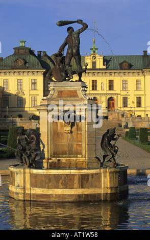 Neptun-Brunnen von Adriaen de Vries vor Drottnigholm Palast Drottningholm Stockholm Schweden Stockfoto