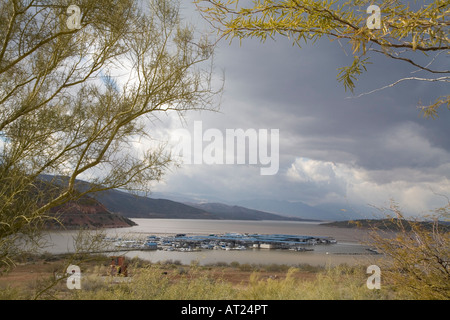 Theodore Roosevelt Lake, Teil des Systems der Wasserversorgung für Phoenix Stockfoto