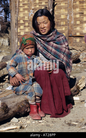 Nepalesische Arbeiter im Westen Arunachal Pradesh, Indien. Stockfoto