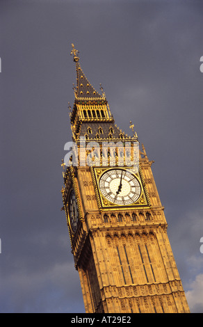 Nahaufnahme von Big Ben Ziffernblatt Häuser des Parlaments Westminster London UK Stockfoto