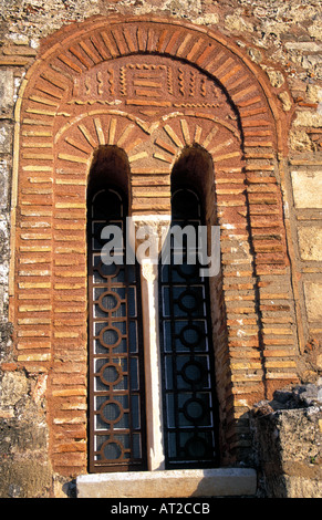 Gewölbte Fenster auf der östlichen Fassade der Hagia Sophia Stockfoto