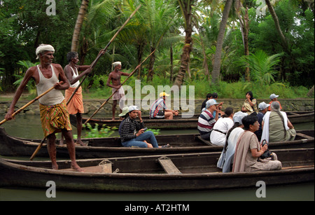 Kerala Backwaters, die Kerala Backwaters sind eine Kette von Brackwasser Lagunen und Seen liegen parallel zur Küste Arabischen Meeres Stockfoto