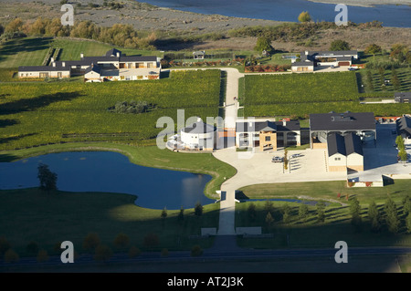 Blick vom Te Mata Peak über schroffen Bereich Weingut und Tukituki Fluss Hawkes Bay Nordinsel Neuseeland Stockfoto