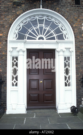 Der berühmte, fotografiert viel, georgische Türen des Merrion Square in Dublin, Südirland, Irland Stockfoto