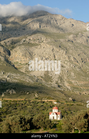 eine einsame Kirche im Berggebiet nahe Spili auf der griechischen Insel Kreta Stockfoto