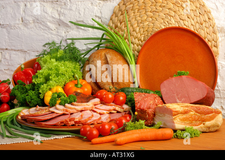 Schinken mit ausgewähltes Gemüse Brot Stockfoto