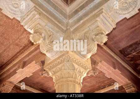 Einer der vier großen Innenhöfe von Amber Palace, Amer in der Nähe von Jaipur IN Stockfoto