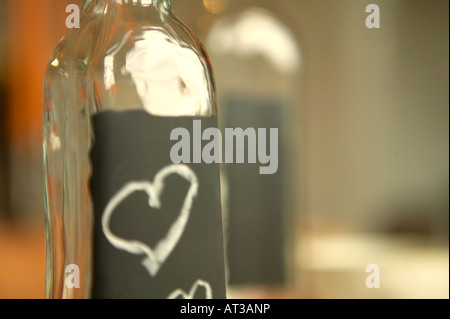 Herzförmige Detail auf einer Flasche, Nahaufnahme Stockfoto