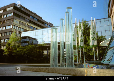Sitz des Vereins zur technischen Überprüfung von Automobilen DEKRA in Stuttgart-Möhringen-Deutschland Stockfoto